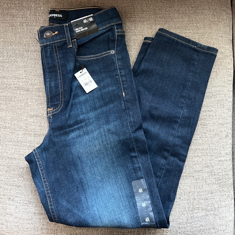 NWT Express Denim Mom Jean Super High Rise